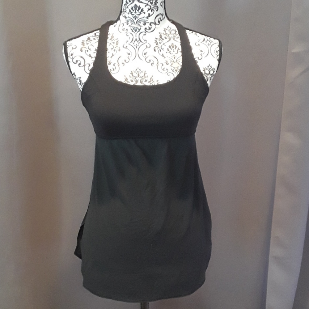 Lululemon black size 6 athletic tank